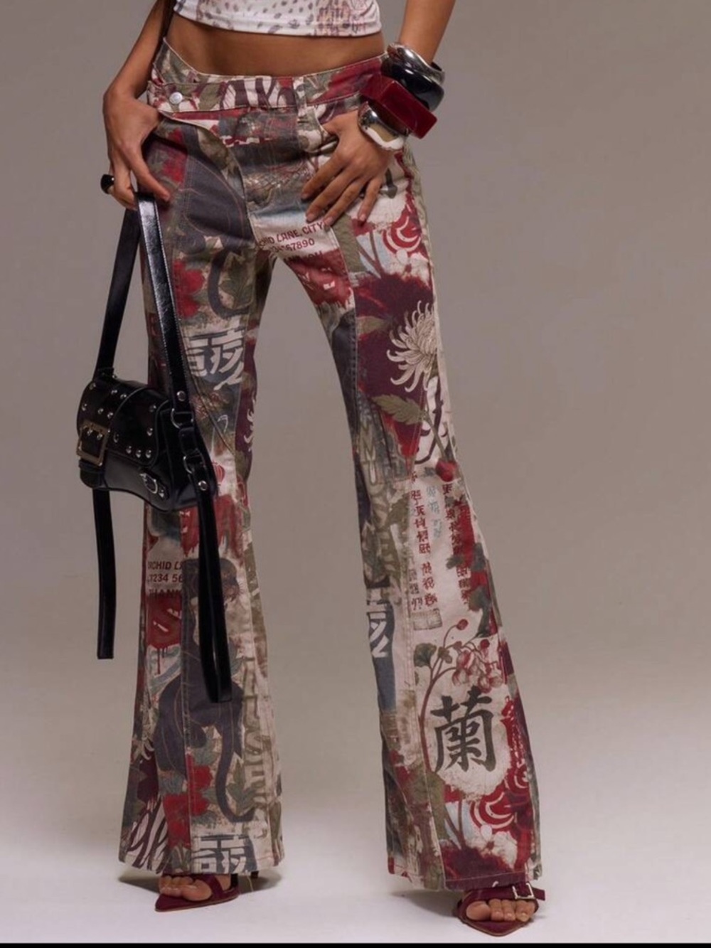 Graphic Print Low-Rise Flared Pants in Multicolor